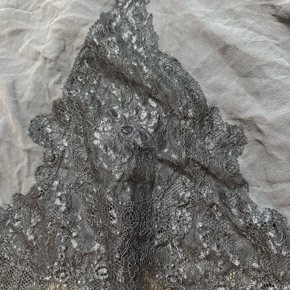 Vintage Victoria Secret Black Silk Cami with lace details from 2002 - Picture 2 of 6